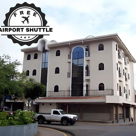 Alajuela Backpackers Airport Hostel Esterno foto