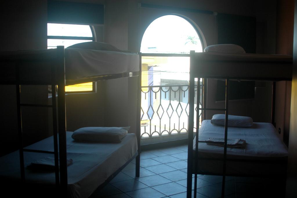 Alajuela Backpackers Airport Hostel Camera foto