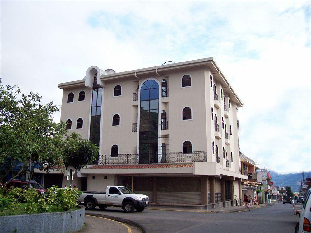 Alajuela Backpackers Airport Hostel Esterno foto